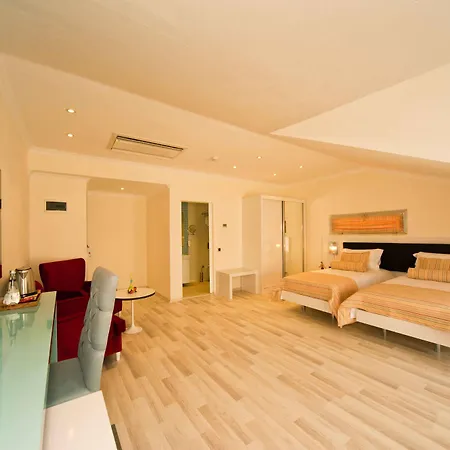Orka Boutique Hotel 3*